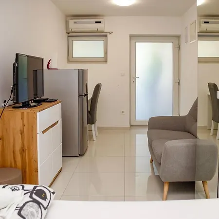 Studio Apartman 3*