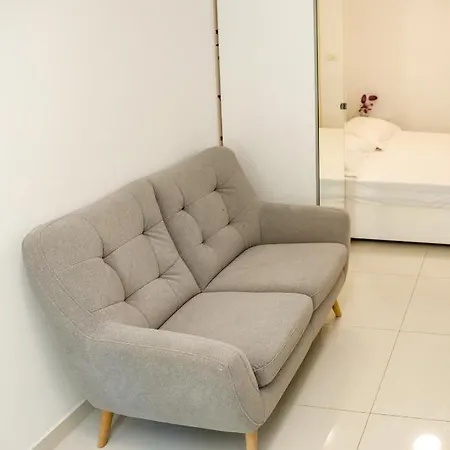 Studio Apartman Pensión 3*