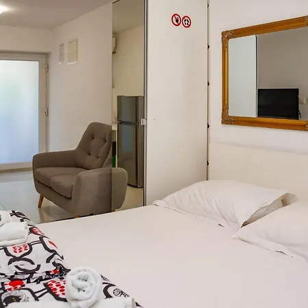 Studio Apartman 3* Split